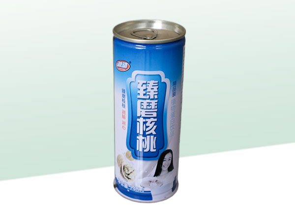 易拉罐