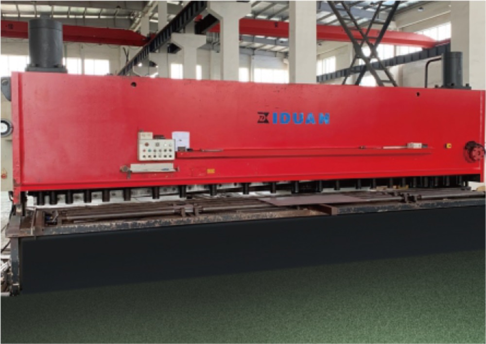 液压闸式剪板机