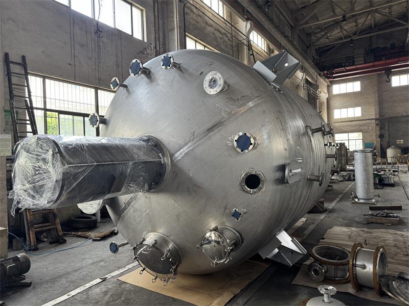 外盘管反应釜